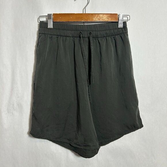 Lululemon Move Lightly Shorts *5.5" Womens 4 Evergreen Green Tencel Drawstring - Picture 3 of 7